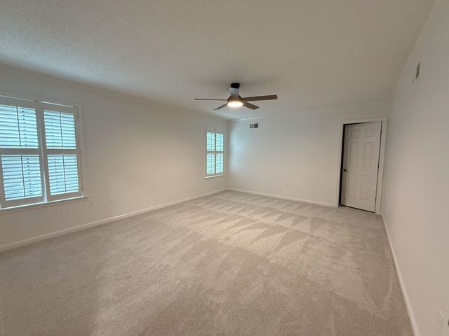 7637 CROSS VILLAGE DR, Germantown, TN 38138