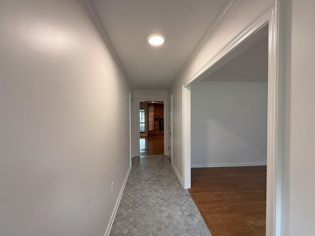 7637 CROSS VILLAGE DR, Germantown, TN 38138