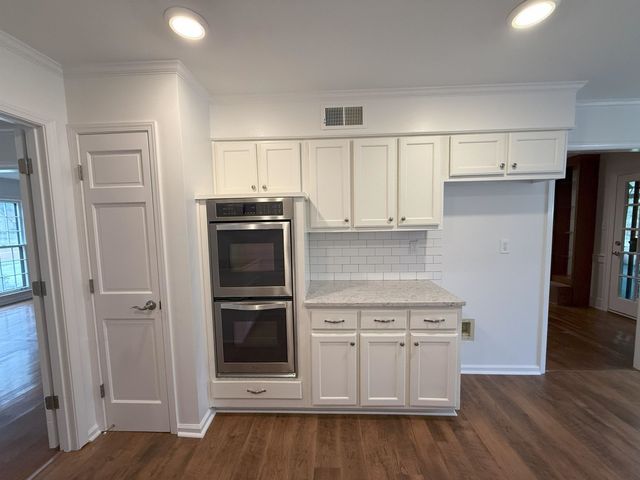 7637 CROSS VILLAGE DR, Germantown, TN 38138