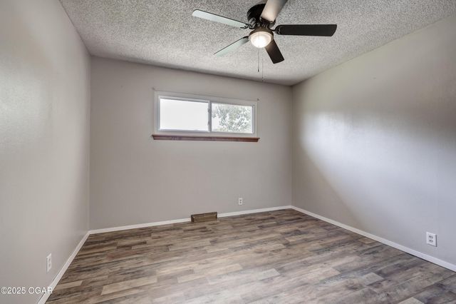 4503 Circle Drive, Joplin, MO 64804