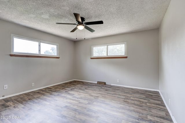 4503 Circle Drive, Joplin, MO 64804