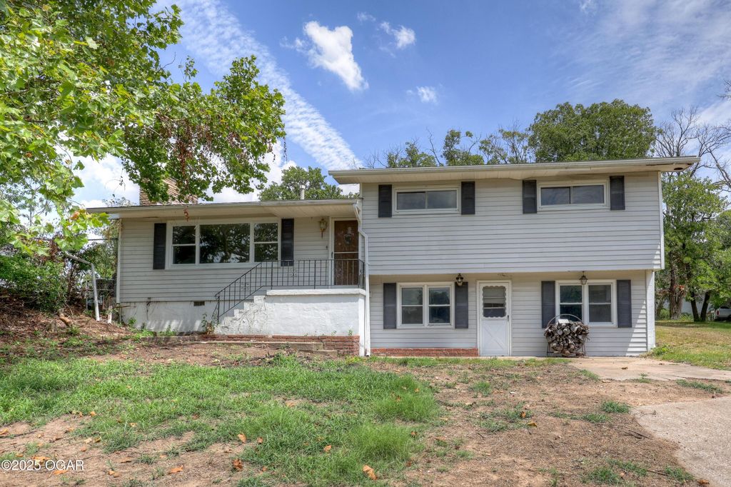 4503 Circle Drive, Joplin, MO 64804