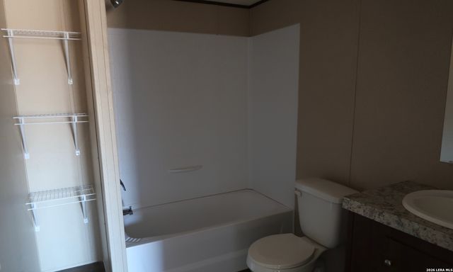 146 Frio Estates Dr, Moore, TX 78057