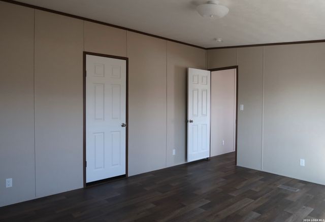 146 Frio Estates Dr, Moore, TX 78057