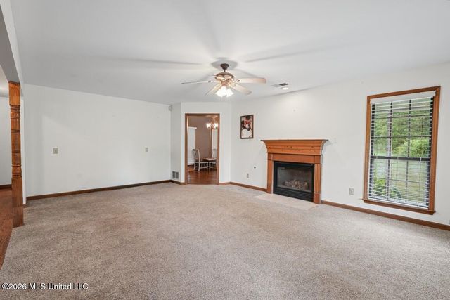 5450 Dean Road, Lake Cormorant, MS 38641