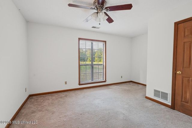 5450 Dean Road, Lake Cormorant, MS 38641