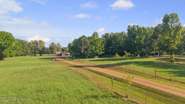 5450 Dean Road, Lake Cormorant, MS 38641