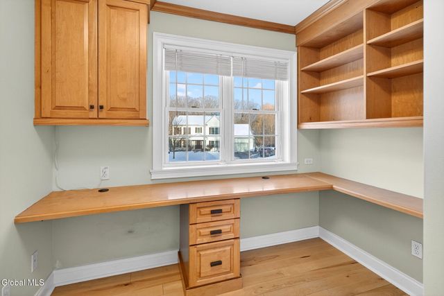 1 Ironwood Drive, Colonie, NY 12110