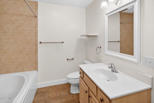 1 Ironwood Drive, Colonie, NY 12110