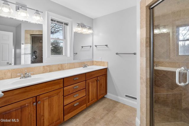 1 Ironwood Drive, Colonie, NY 12110