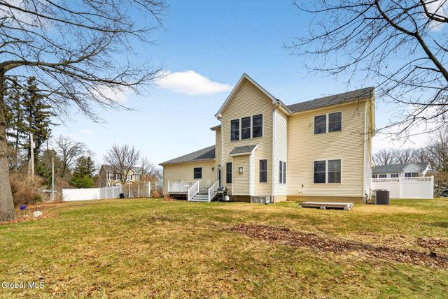 1 Ironwood Drive, Colonie, NY 12110