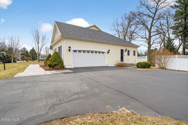 1 Ironwood Drive, Colonie, NY 12110