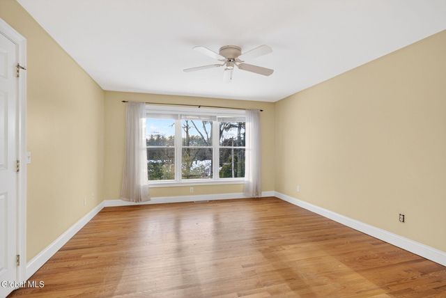 1 Ironwood Drive, Colonie, NY 12110