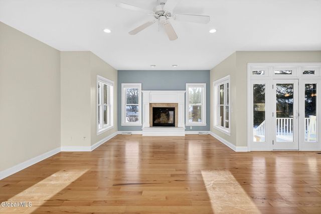 1 Ironwood Drive, Colonie, NY 12110