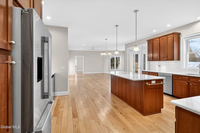 1 Ironwood Drive, Colonie, NY 12110