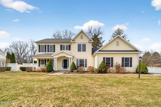1 Ironwood Drive, Colonie, NY 12110