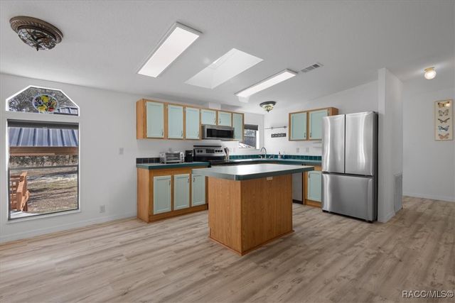 6401 N Oakfield Point, Dunnellon, FL 34433