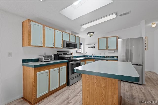 6401 N Oakfield Point, Dunnellon, FL 34433