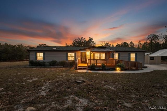 6401 N Oakfield Point, Dunnellon, FL 34433
