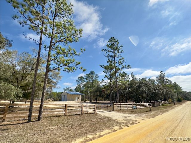 6401 N Oakfield Point, Dunnellon, FL 34433
