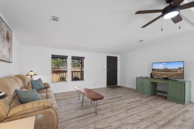 6401 N Oakfield Point, Dunnellon, FL 34433