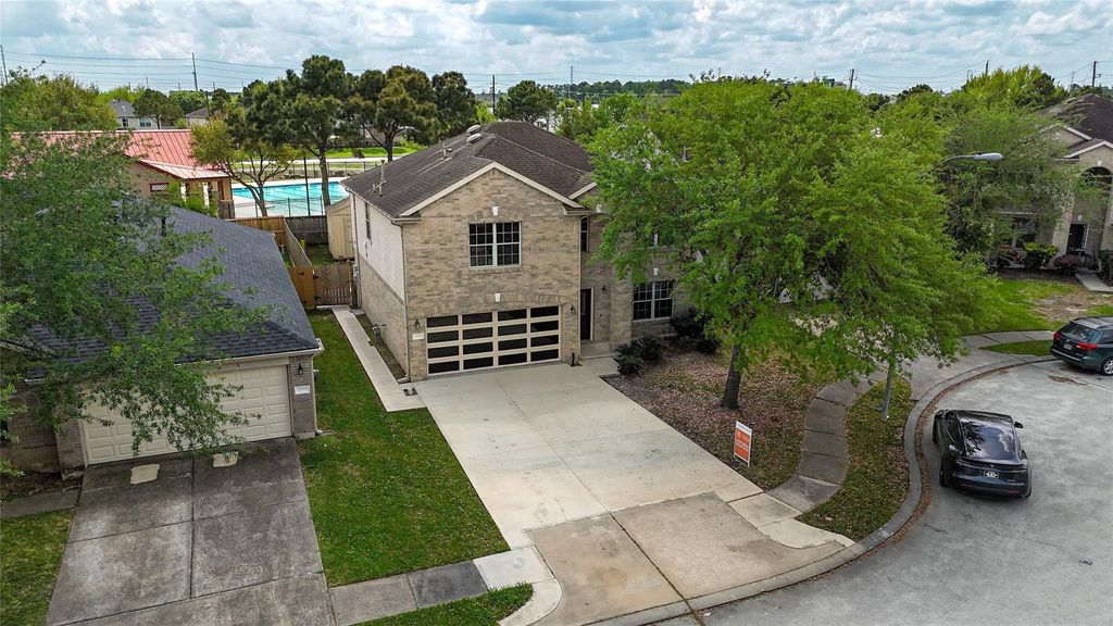 15514 Satsuma Point Court, Houston, TX 77049