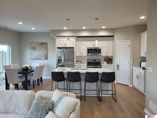 340 N 105th Street, Lincoln, NE 68527