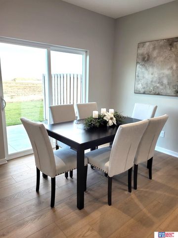 340 N 105th Street, Lincoln, NE 68527