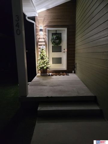 340 N 105th Street, Lincoln, NE 68527