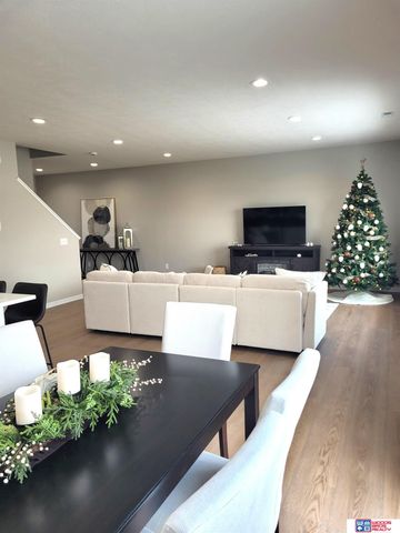 340 N 105th Street, Lincoln, NE 68527