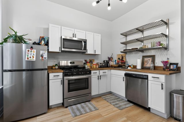 236 W 9th Street, Newport, KY 41071
