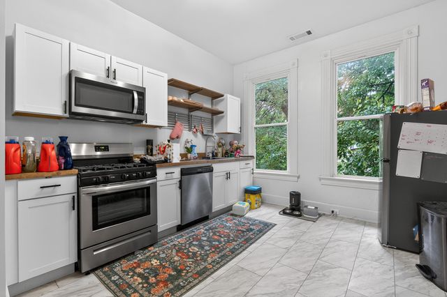 236 W 9th Street, Newport, KY 41071