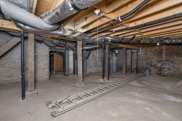 236 W 9th Street, Newport, KY 41071