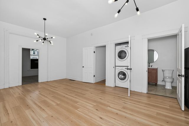 236 W 9th Street, Newport, KY 41071