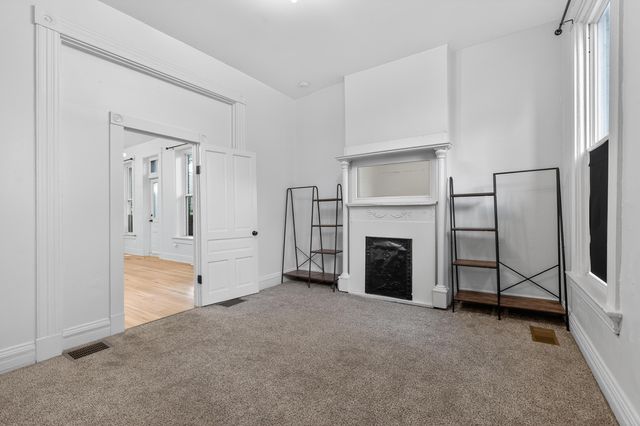 236 W 9th Street, Newport, KY 41071