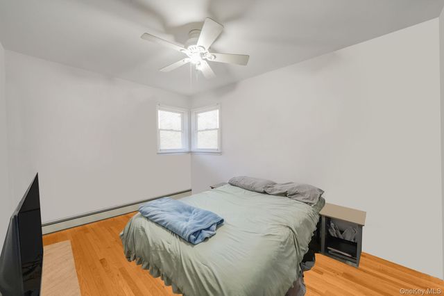 23 Pearsall Place, Deer Park, NY 11729