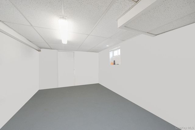 23 Pearsall Place, Deer Park, NY 11729