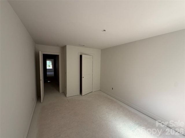 548 Carolyn Lane, Charlotte, NC 28213