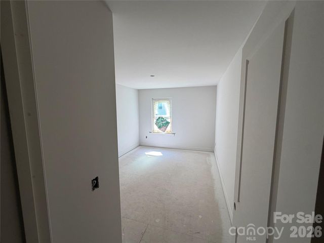 548 Carolyn Lane, Charlotte, NC 28213