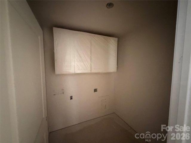 548 Carolyn Lane, Charlotte, NC 28213