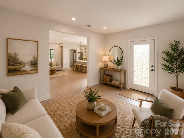 548 Carolyn Lane, Charlotte, NC 28213