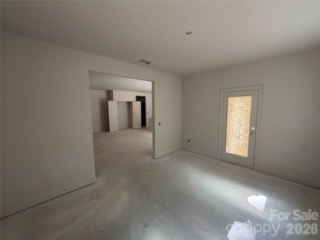 548 Carolyn Lane, Charlotte, NC 28213
