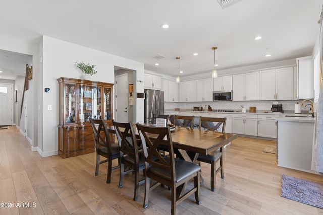 13306 W DALE Lane, Peoria, AZ 85383