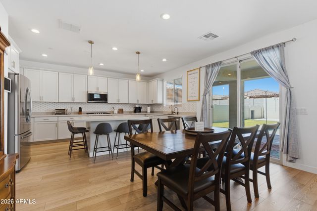 13306 W DALE Lane, Peoria, AZ 85383