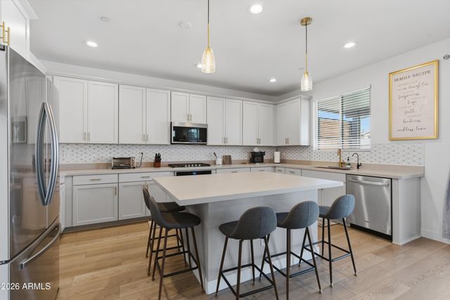 13306 W DALE Lane, Peoria, AZ 85383