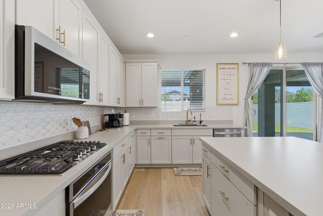 13306 W DALE Lane, Peoria, AZ 85383