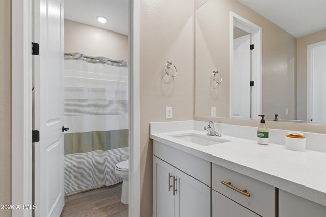 13306 W DALE Lane, Peoria, AZ 85383