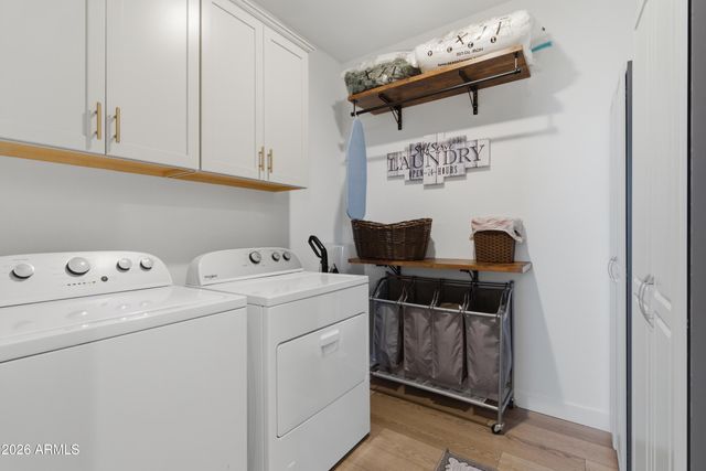 13306 W DALE Lane, Peoria, AZ 85383