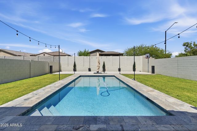 13306 W DALE Lane, Peoria, AZ 85383