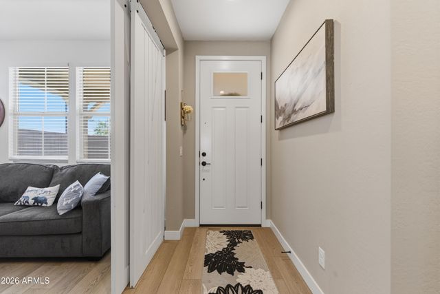 13306 W DALE Lane, Peoria, AZ 85383